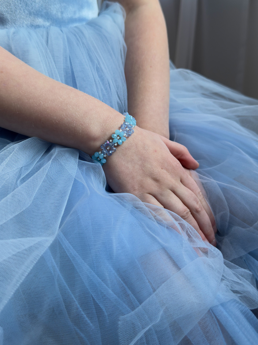 Браслет из бусин, размер универсальный Браслет из бусин, размер универсальный