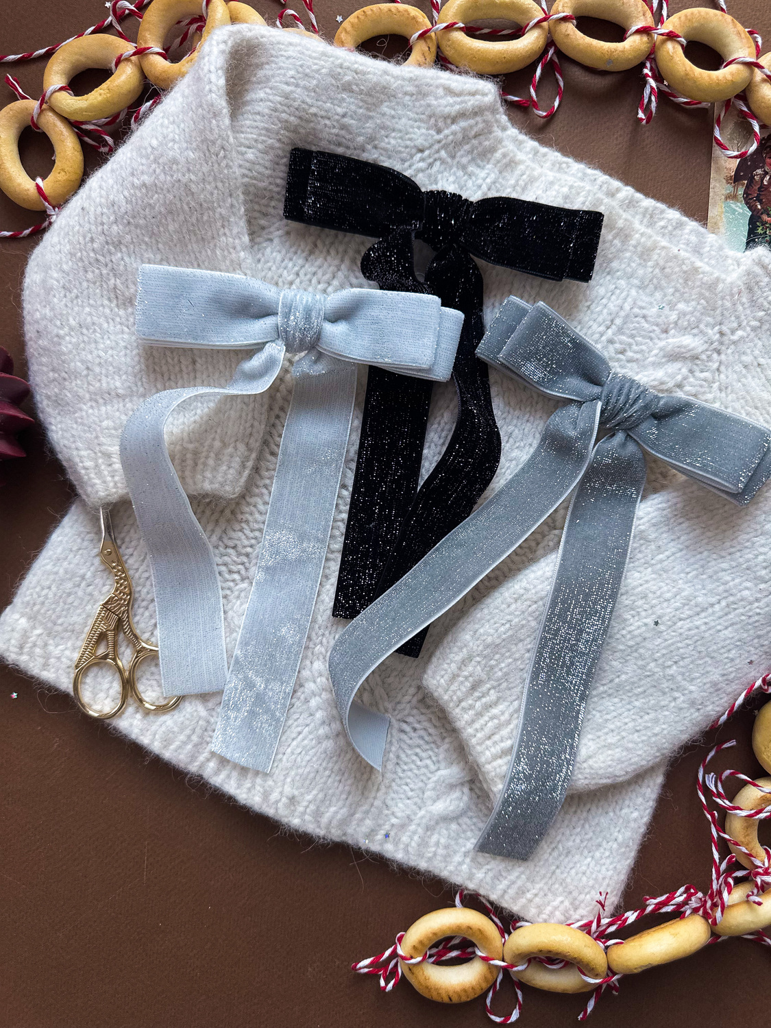 Бант бархатный сверкающий, цвет на выбор Бант бархатный сверкающий, цвет на выбор